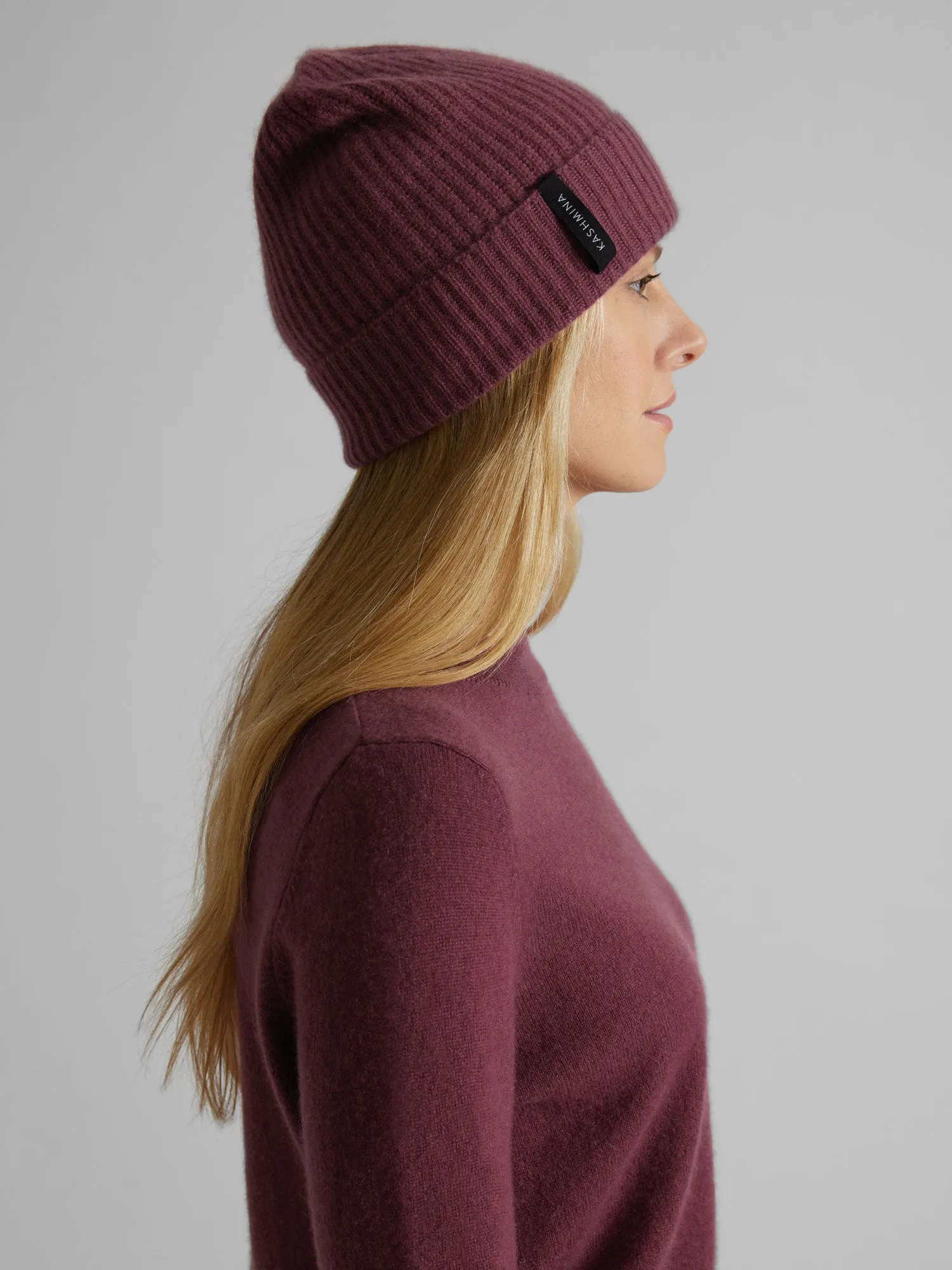 Cashmere beanie "Elli" - wild plum